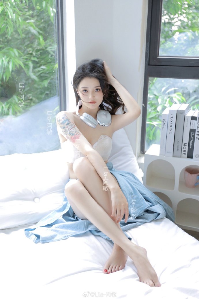赛博朋克：边缘行者 封面