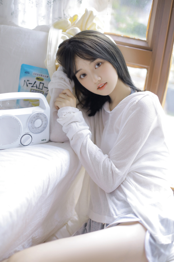 假面女郎 封面