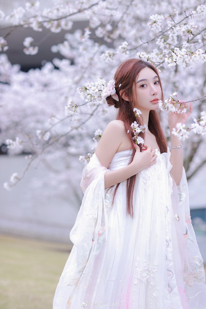 弱美男英雄Class1