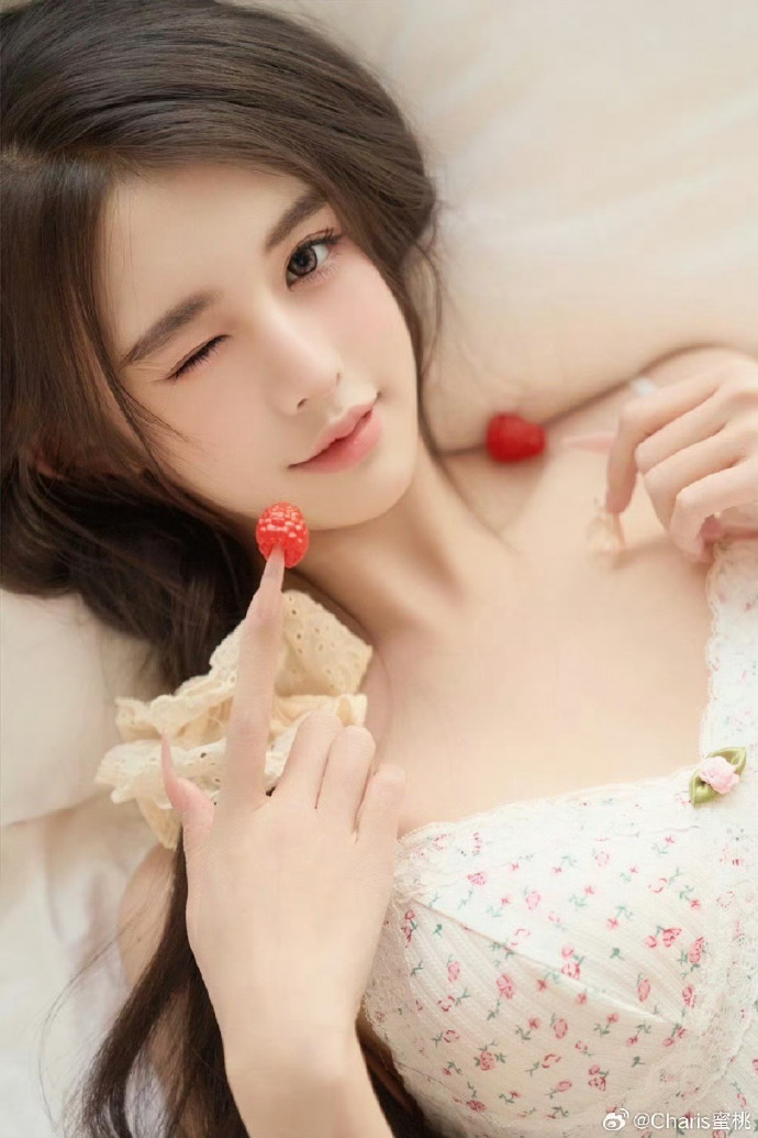 你好，李焕英 封面