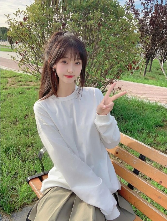 名侦探柯南：黑铁的鱼影 封面