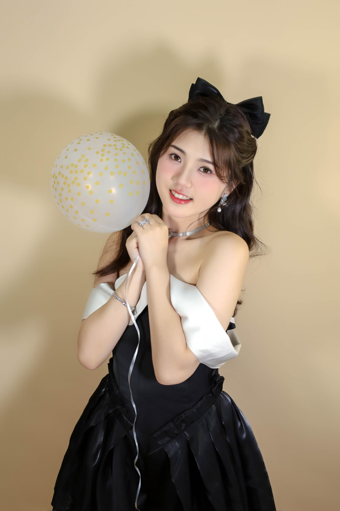 阳光普照 封面