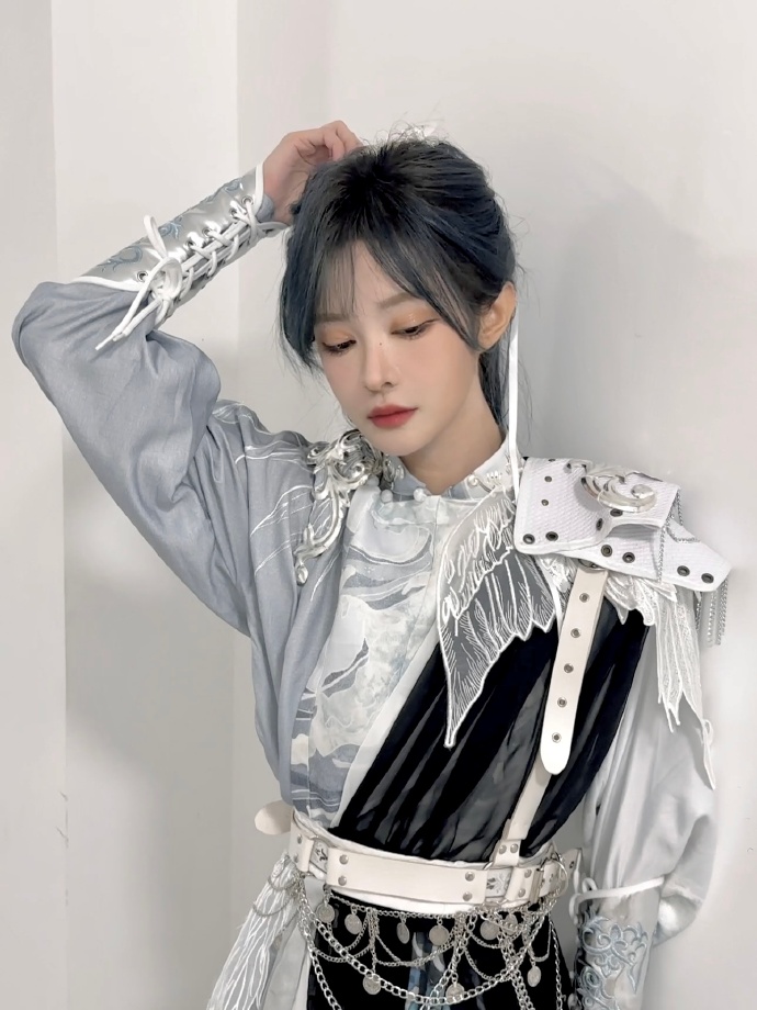 弱美男英雄Class1