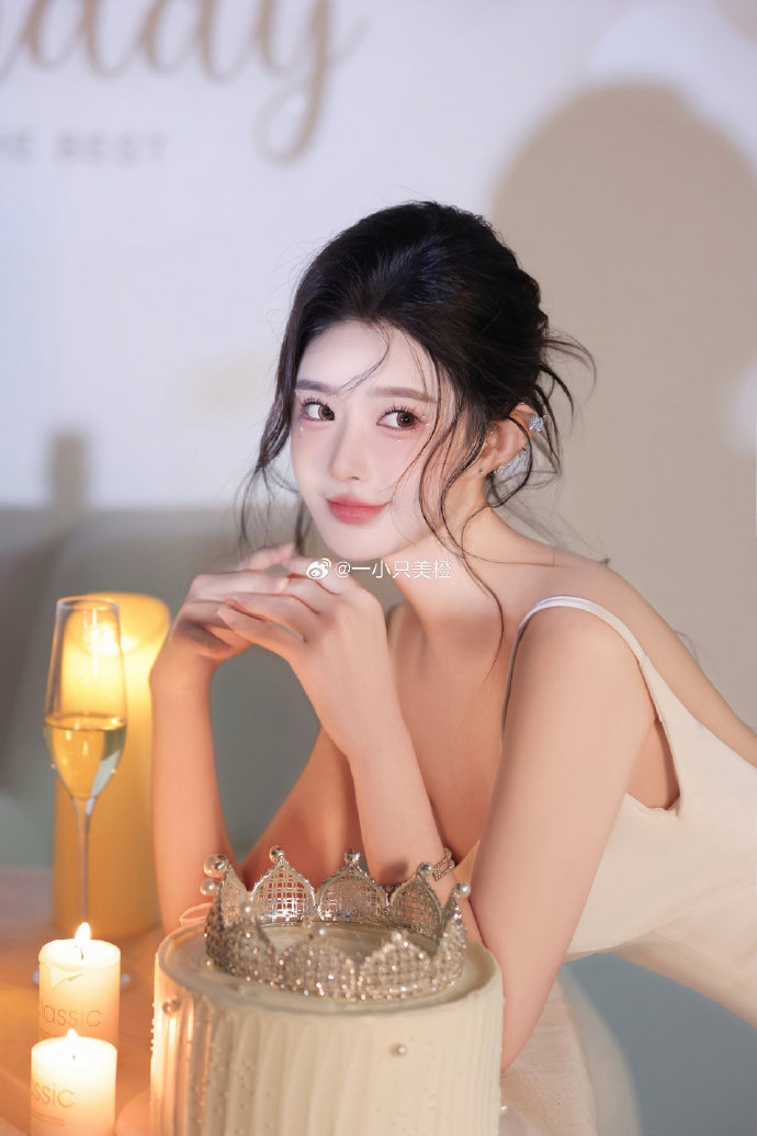 海贼王：红发歌姬 封面