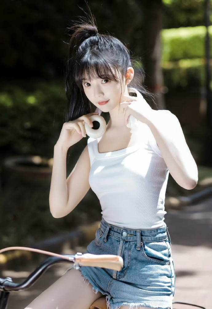 度华年 封面
