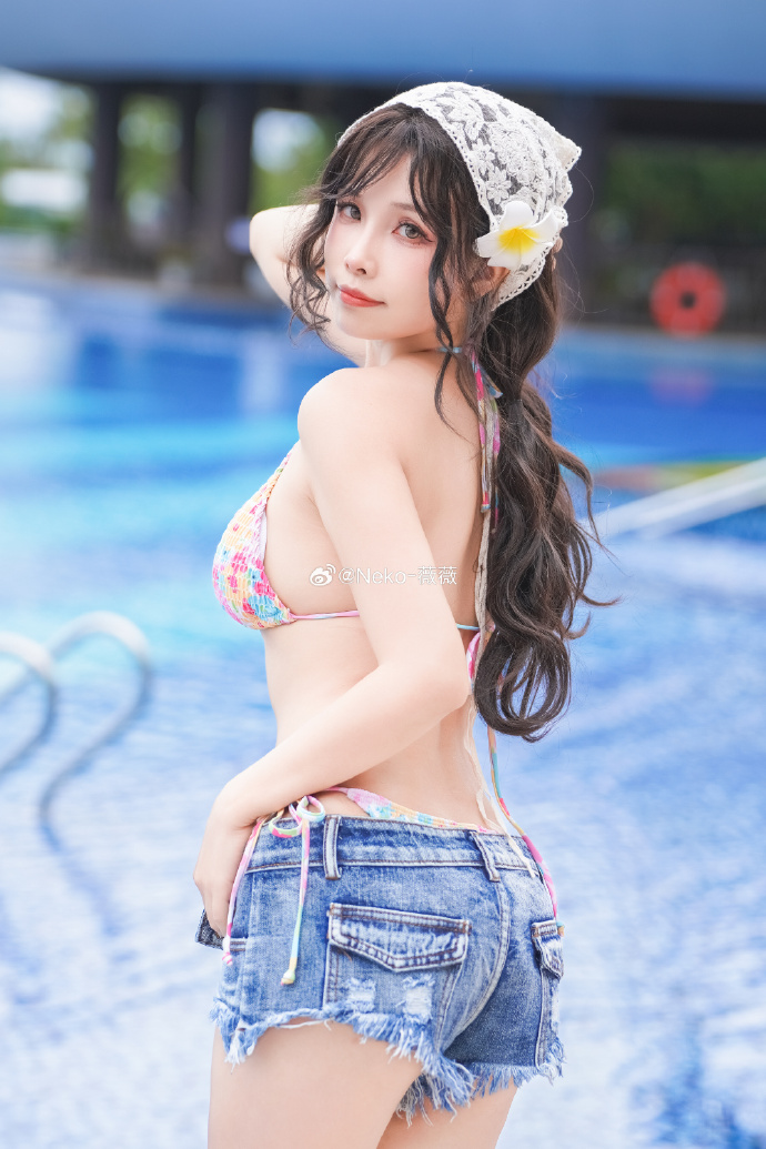 沿阶草 封面