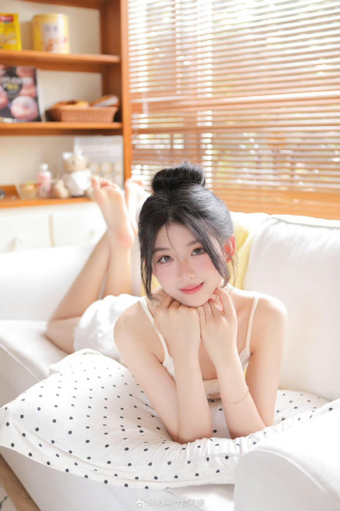 灰质 封面