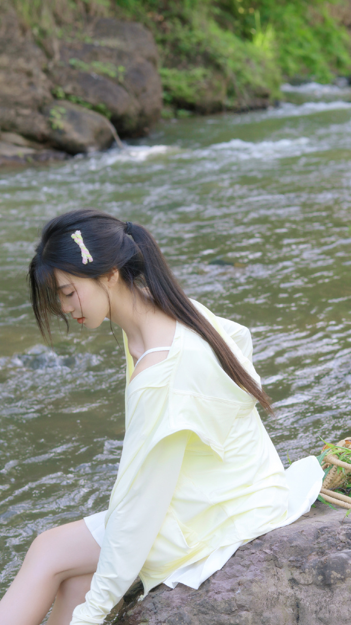 他是谁