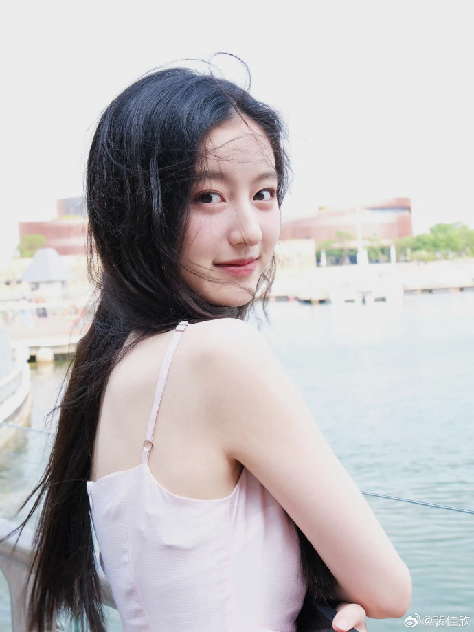 你好李焕英 封面