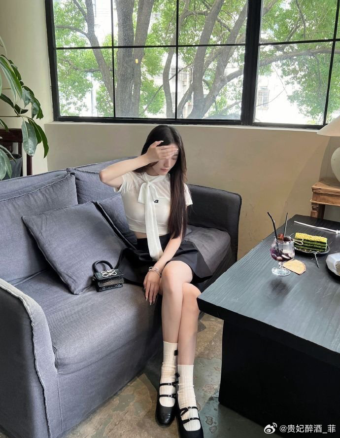 药屋少女的呢喃