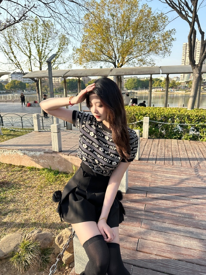 D.P：逃兵追缉令 封面