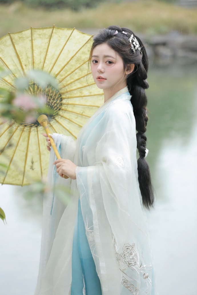 年会不能停