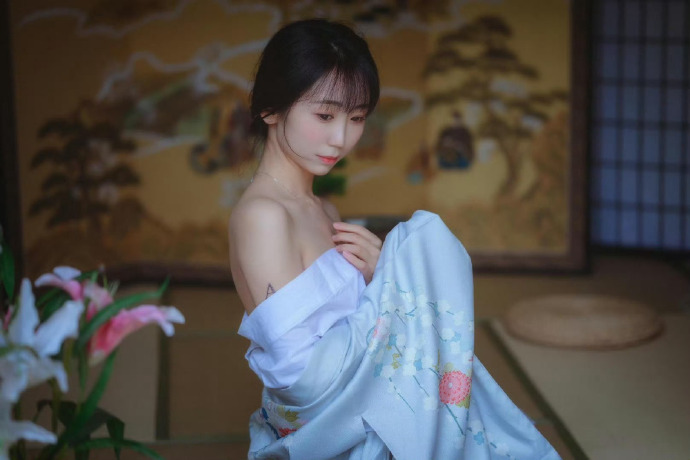 灰质 封面