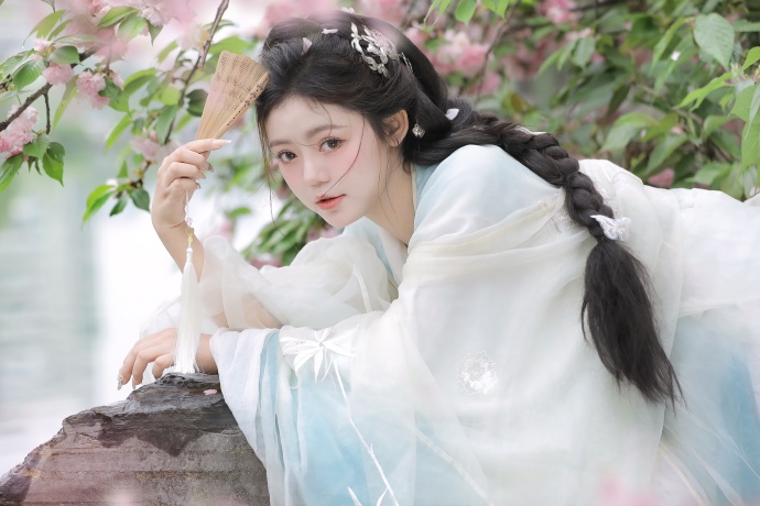 亚洲高清国产拍精品青青草原,正片在线观看_剧情_演员_结局 - 剧情与评价