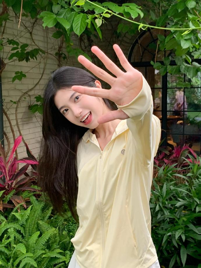 消失的情人节 封面