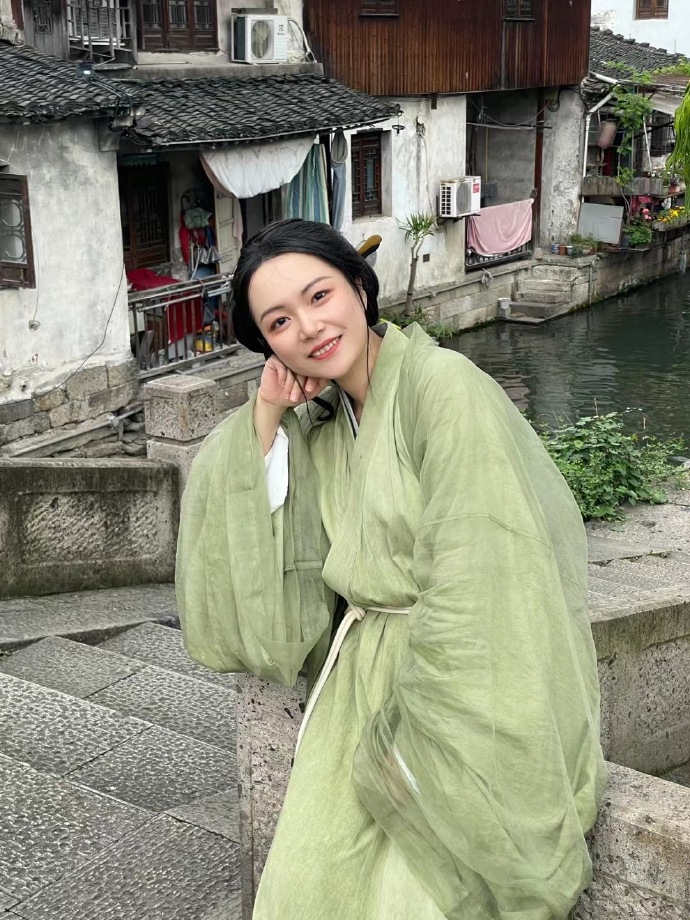 布里奇顿 封面