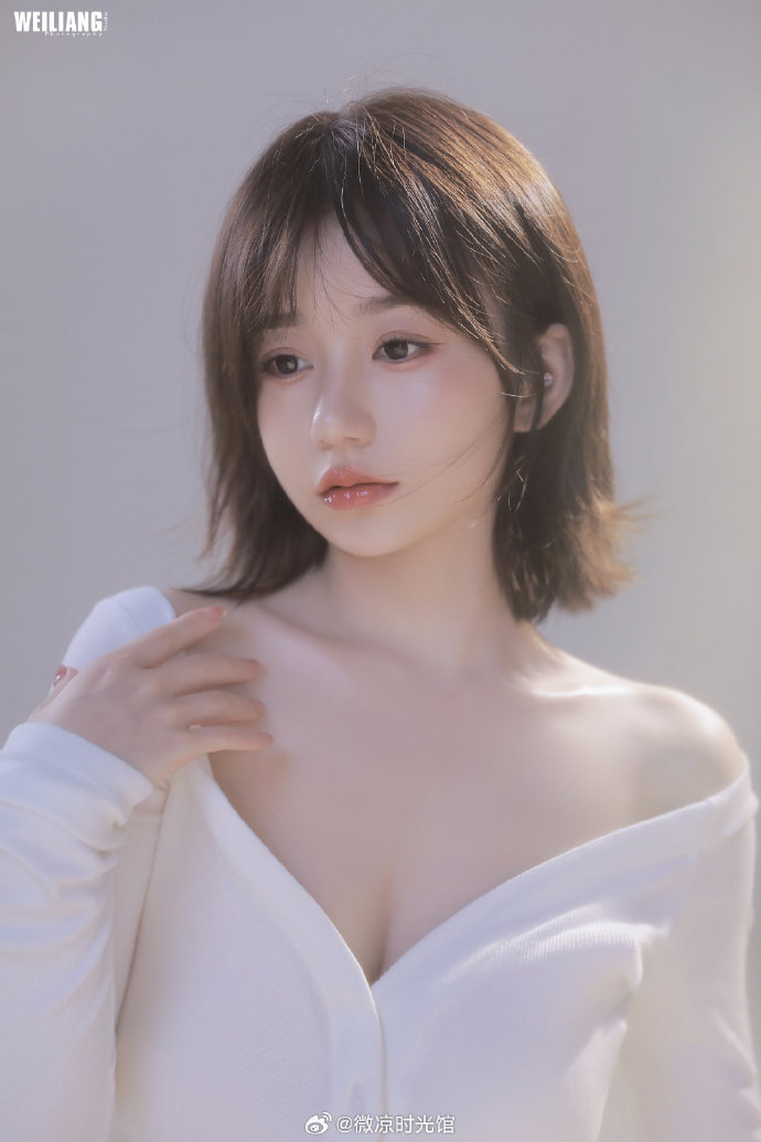 芭比 封面
