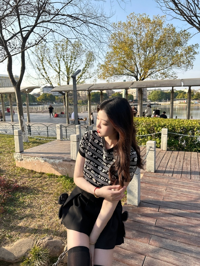 奥本海默 封面