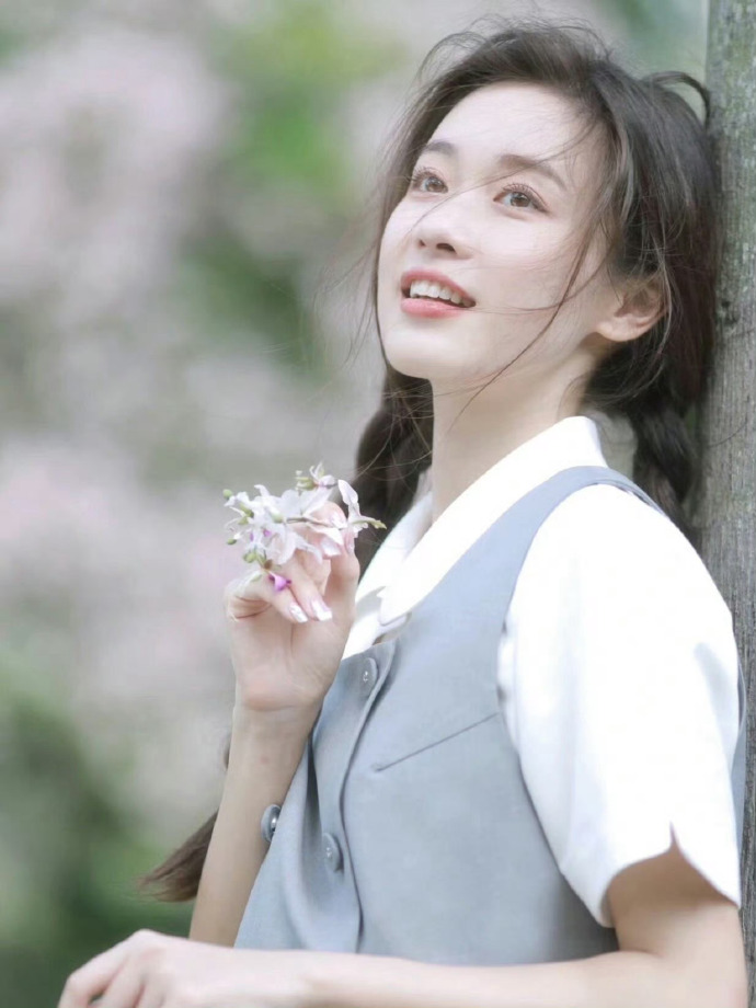 药屋少女的呢喃 剧照