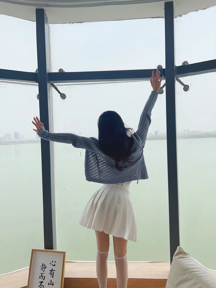 长月烬明