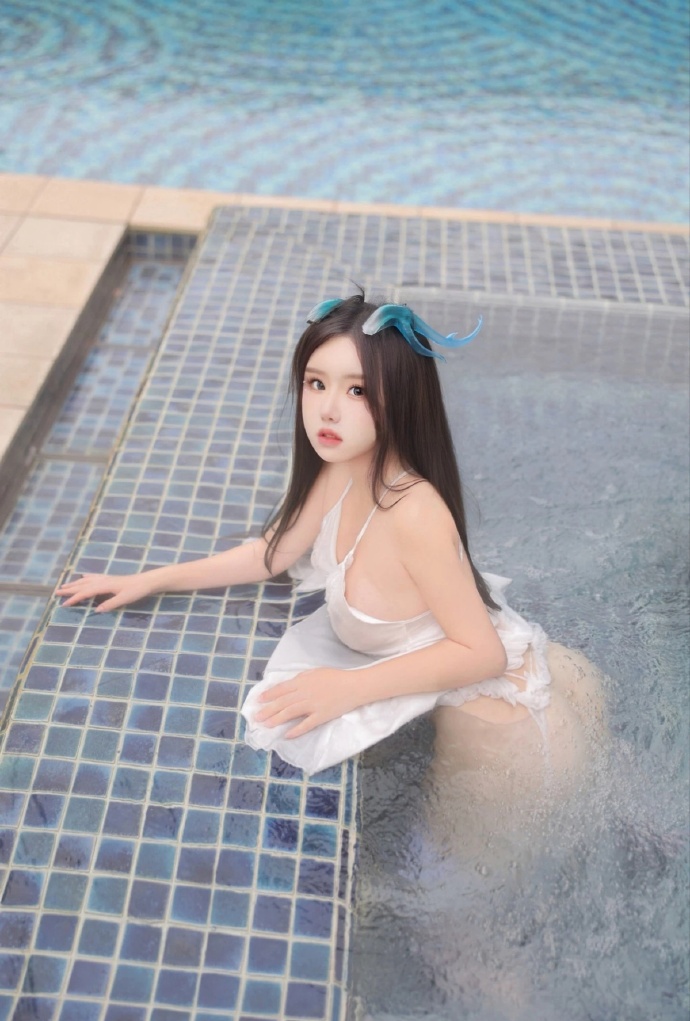 龙与雀斑公主 封面