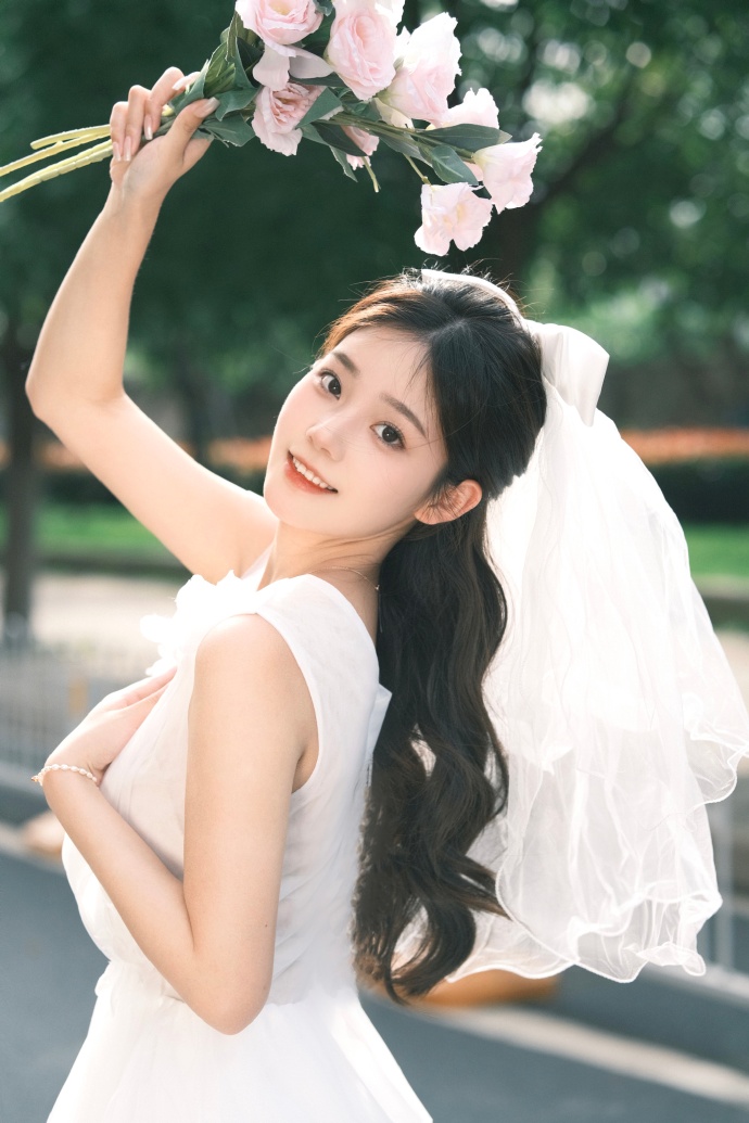 假面女郎 封面