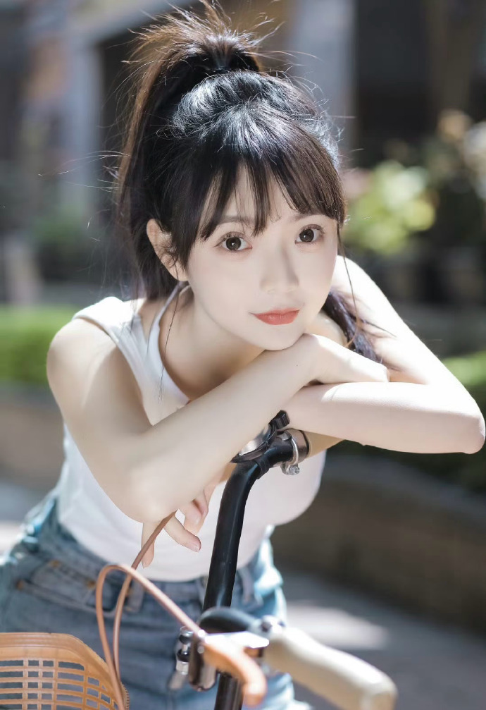 度华年 封面