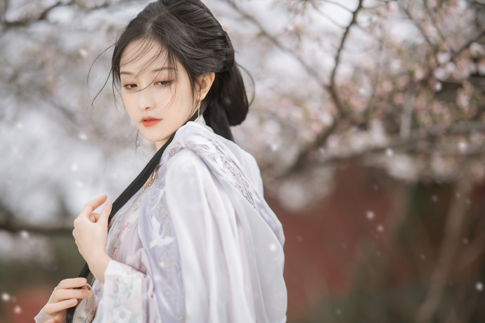 石子与羽男 剧照