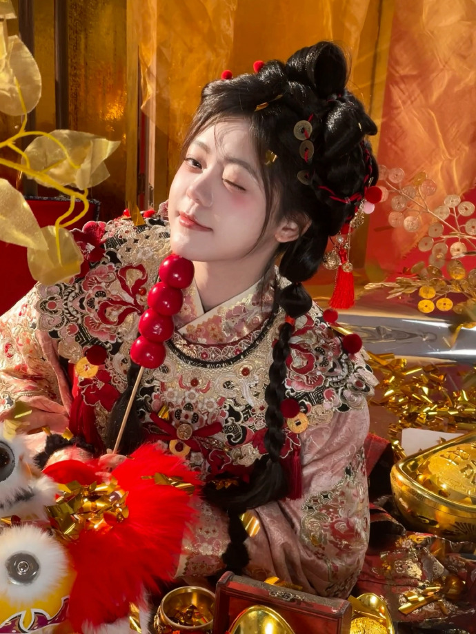 黄瓜视频成人网站高清资源_幕后花絮揭秘