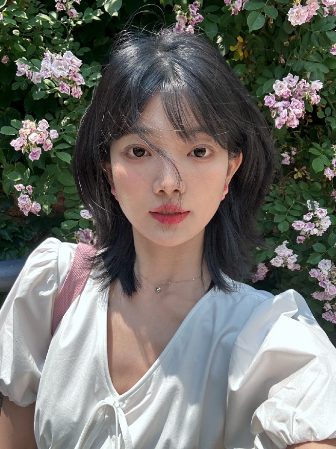 假面女郎 封面