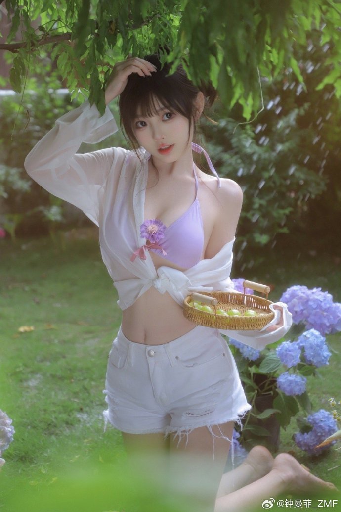 芭比 封面