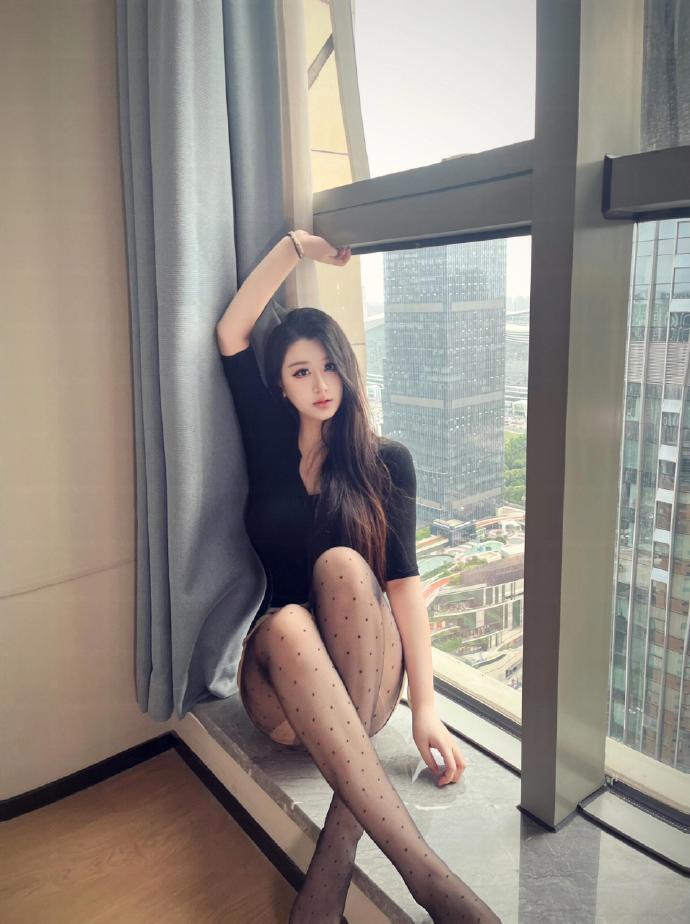 消失的她 封面