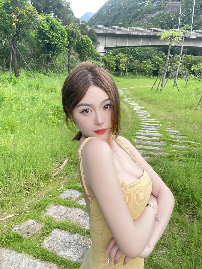 消失的情人节 封面