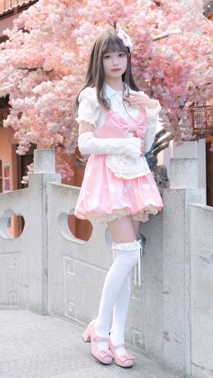 长月烬明