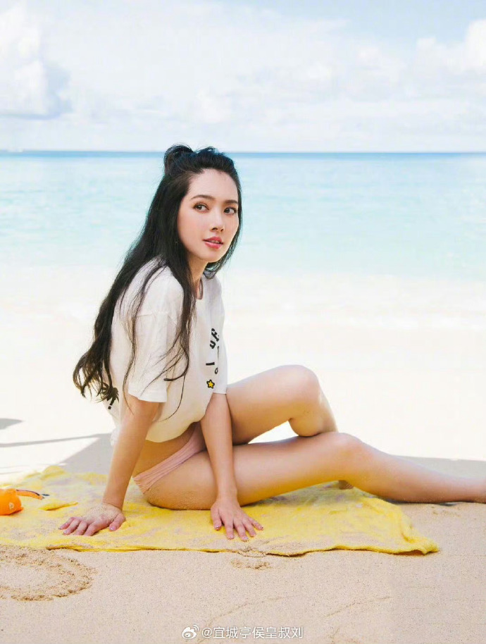 007：无暇赴死 封面