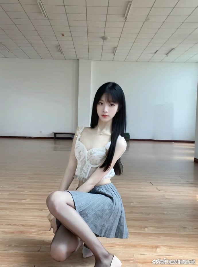 五月的青春 封面