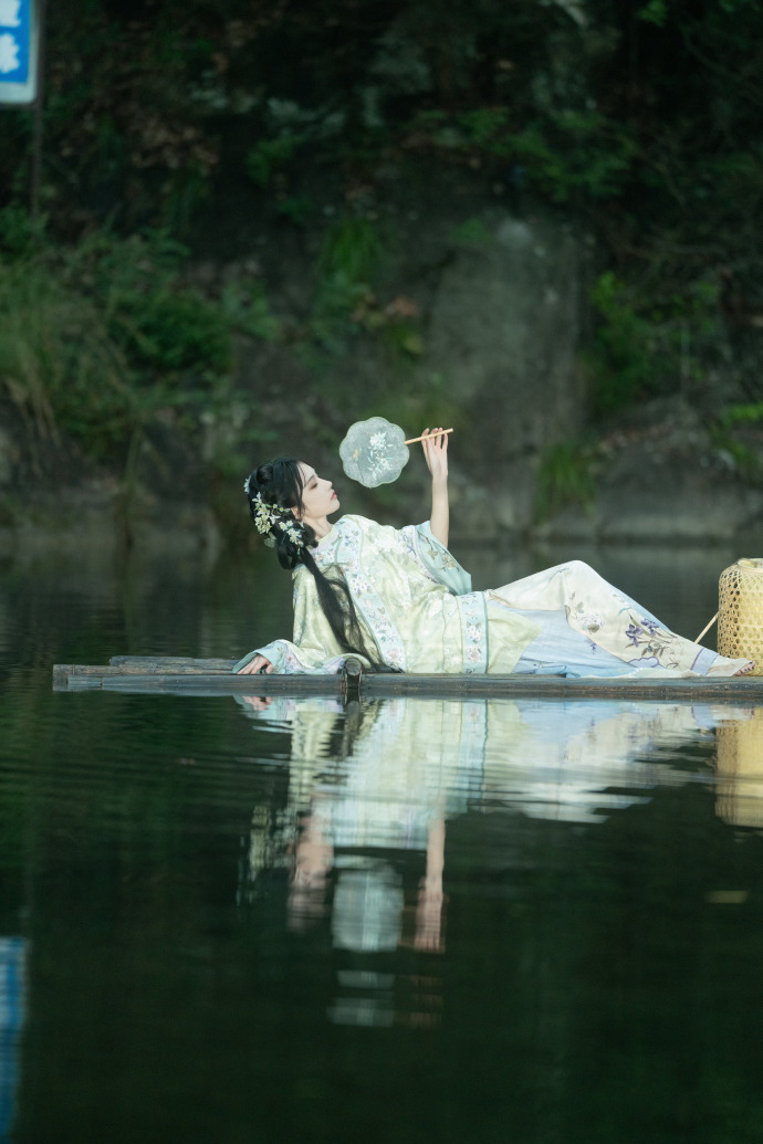 去有风的地方 封面