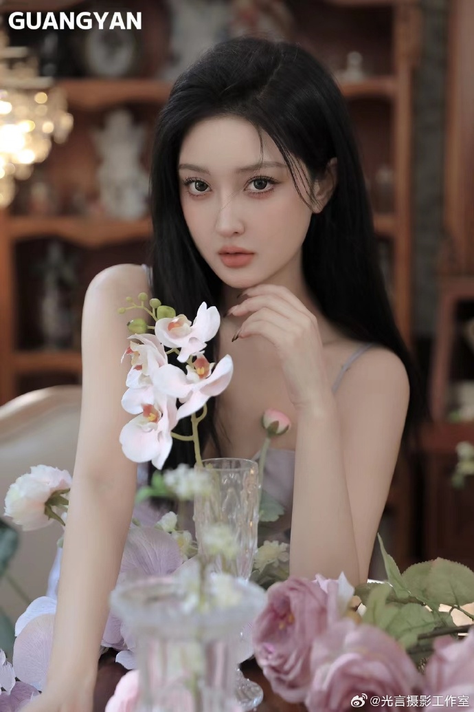沿阶草 封面