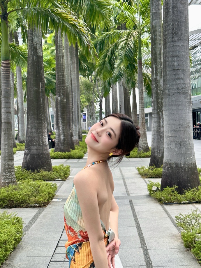 小丑 封面