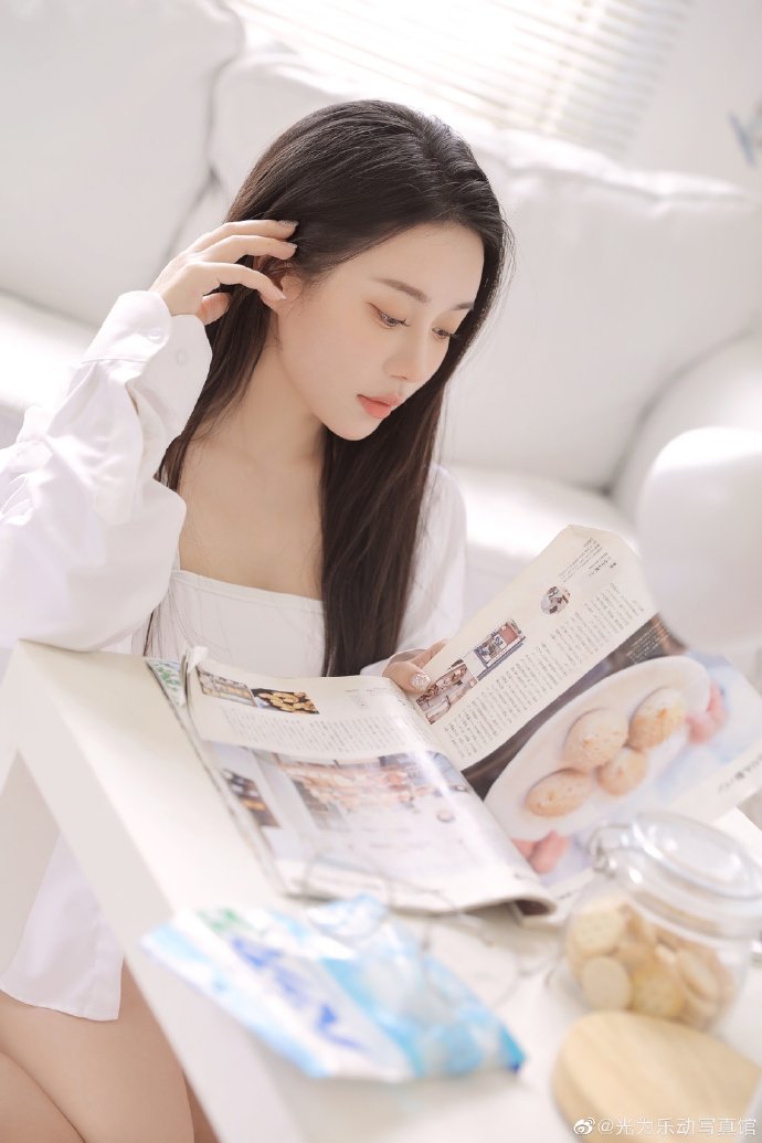 奥本海默 封面