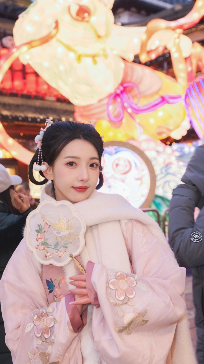 药屋少女的呢喃 剧照