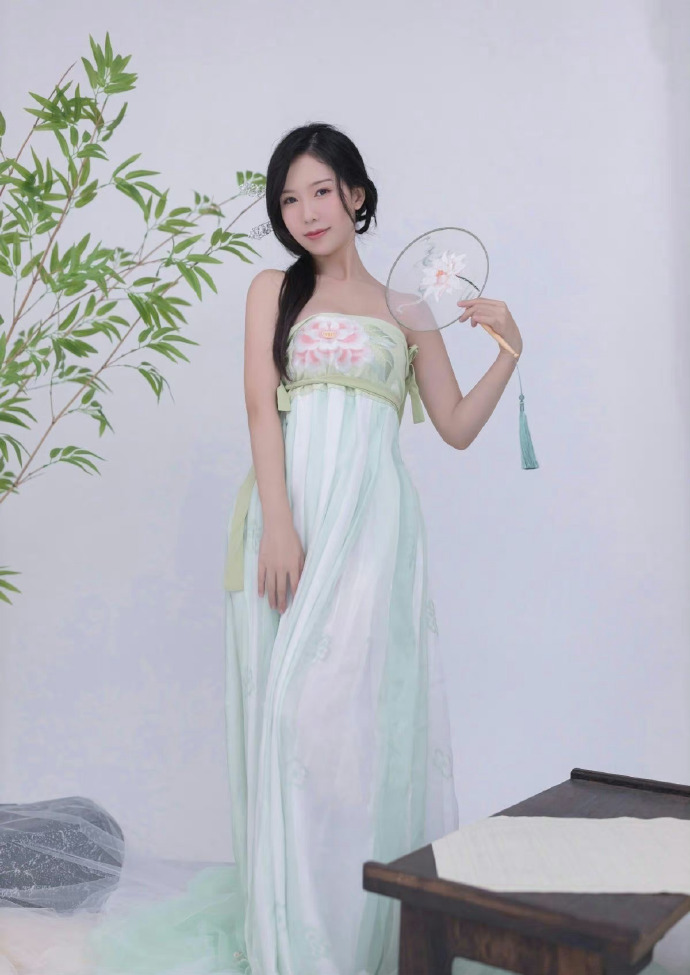 花束般的恋爱 封面